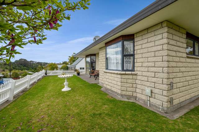 2/11 Te Ngaere Place Merrilands_3