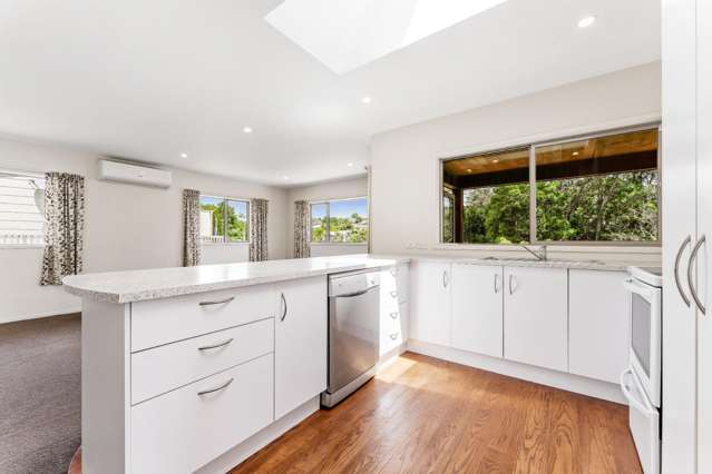 52b D'Oyly Drive Stanmore Bay_4