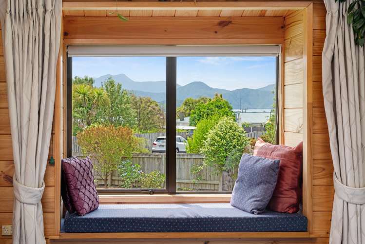 252b Waikawa Road Waikawa_14