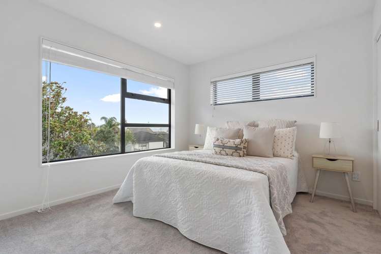 10a Egret Court Unsworth Heights_9