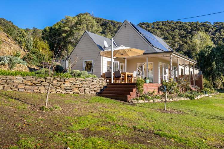 34 Moetapu Bay Road Anakiwa and Surrounds_14