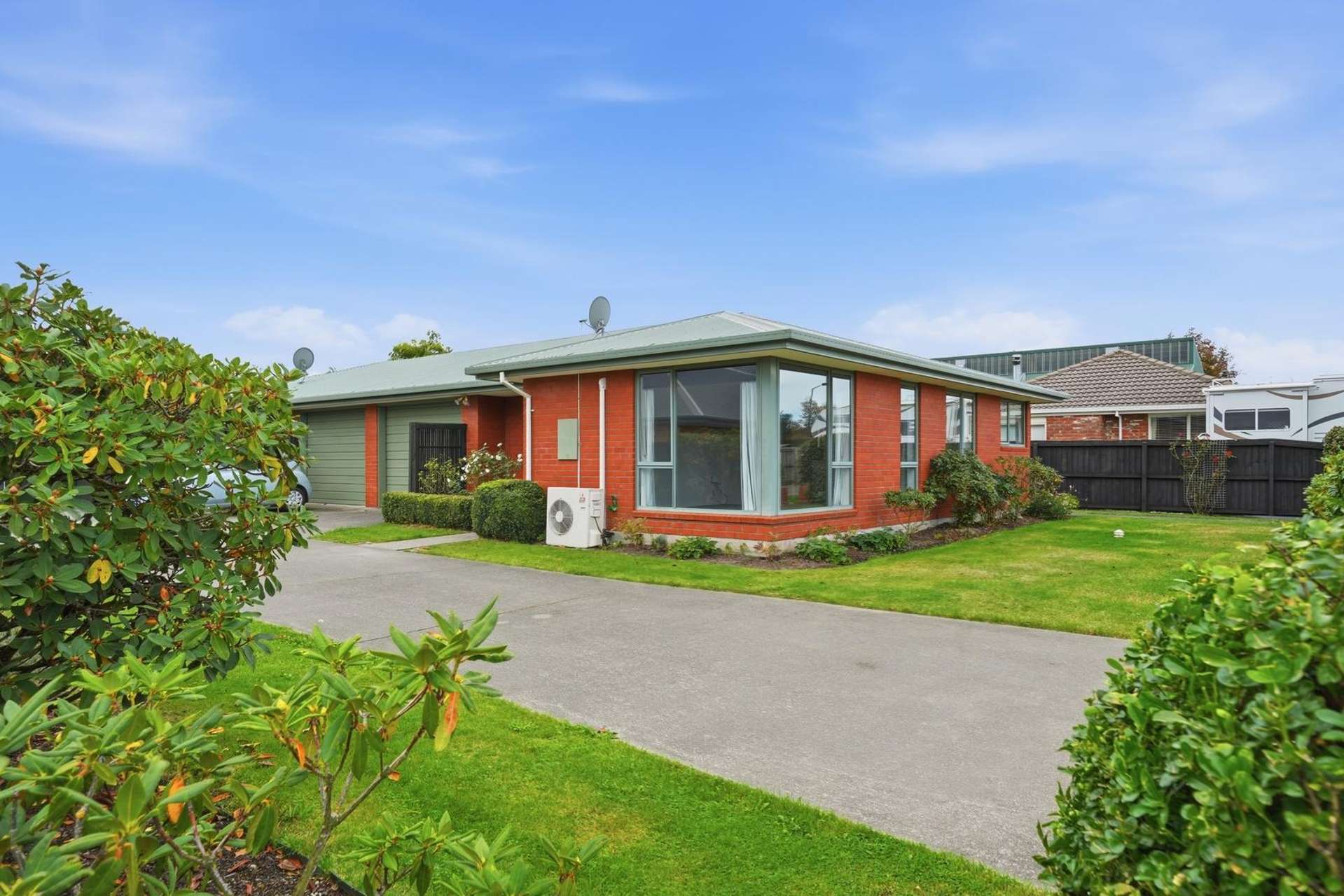 11 Oldham Place Darfield_0