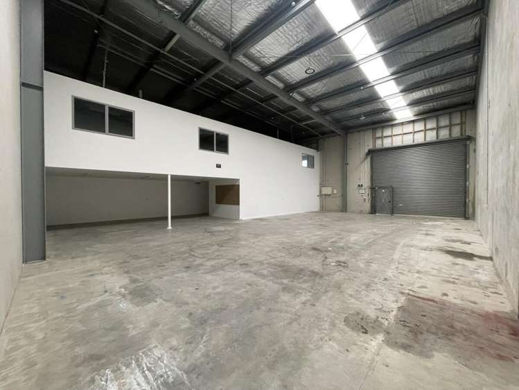 Unit 11, 19 Nga Mahi Road Sockburn_3