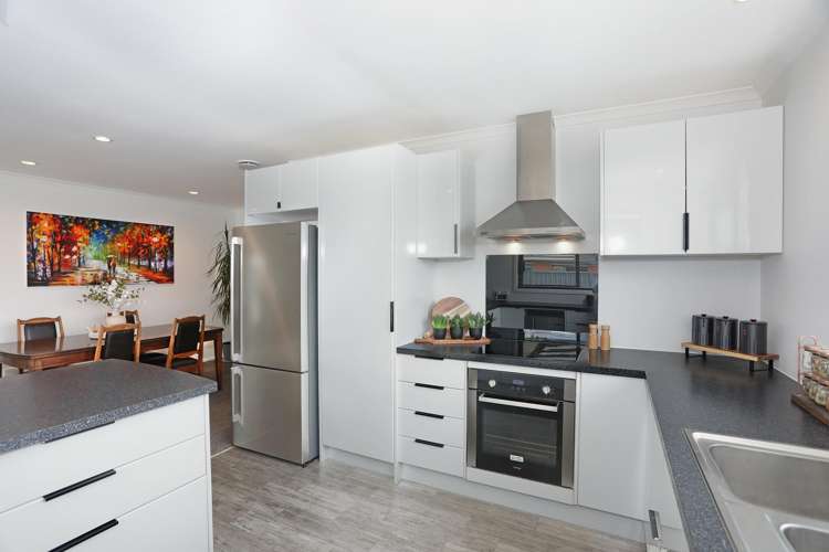 13 George Street Bulls_7