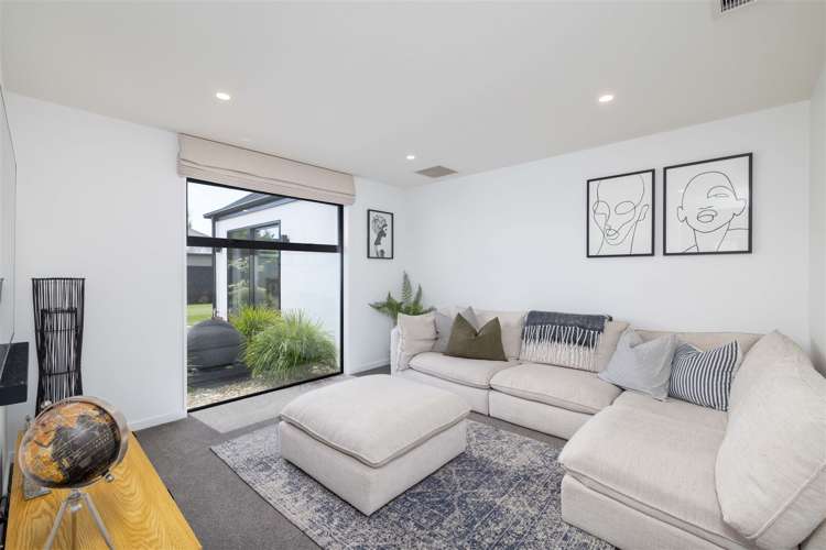 9 Russ Drive Lincoln_8