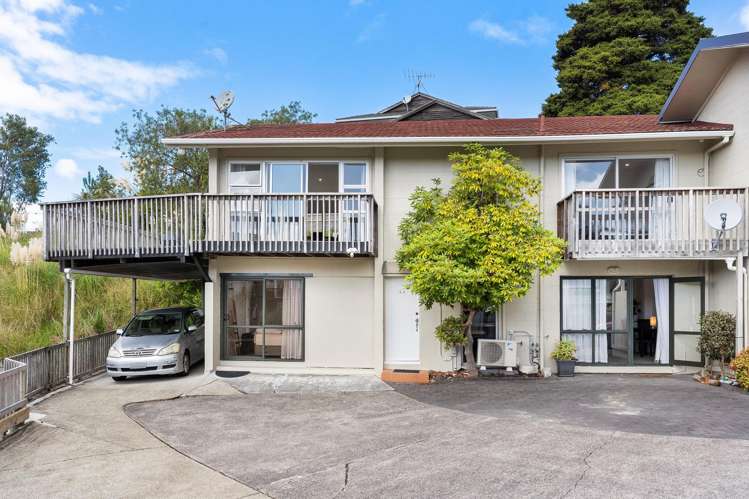 2/4 Chevron Place Castor Bay_12