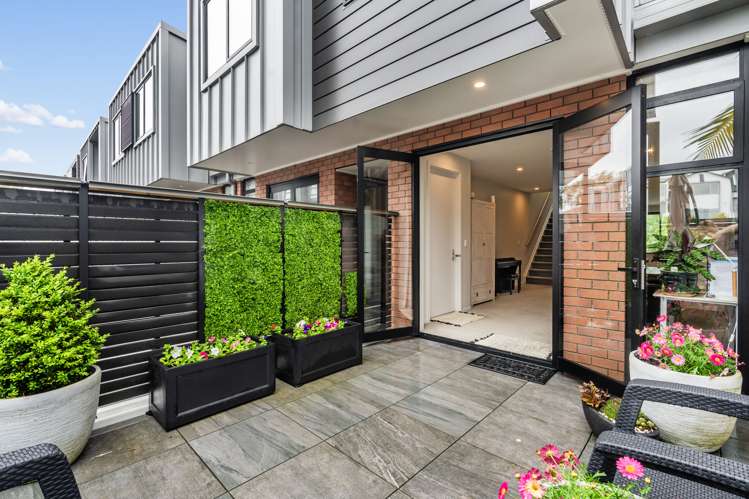 21/4 Stables Lane Silverdale_9