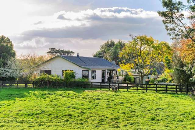 27 Kath Henry Lane Drury_2