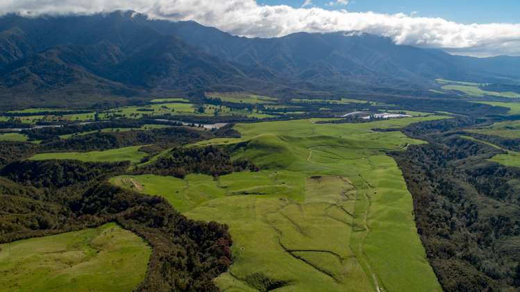 Quartz Range Road Bainham_5