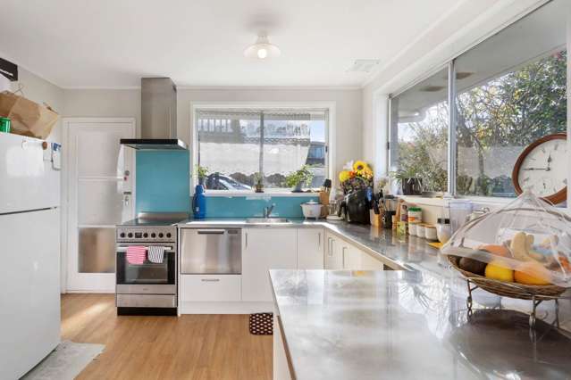 2/74 Chivalry Road Glenfield_2