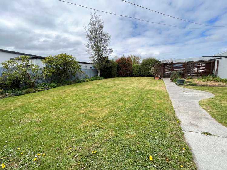 17 Constitution Avenue Milton_21