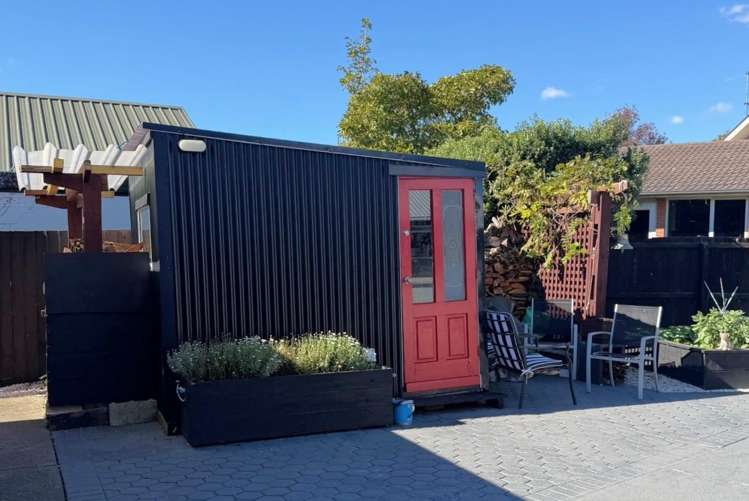 18 Lowry Avenue Redwood_18