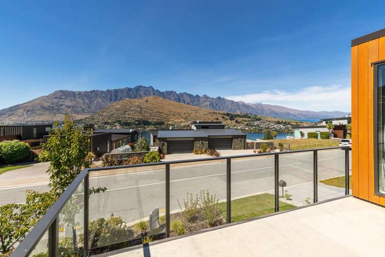 1 Saint Peters Place Queenstown_21