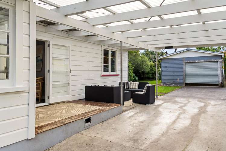 23 Carnarvon Street Gisborne_18