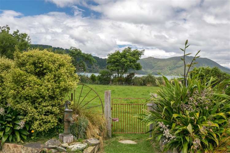 5788 Kenepuru Road Kenepuru Sound_4