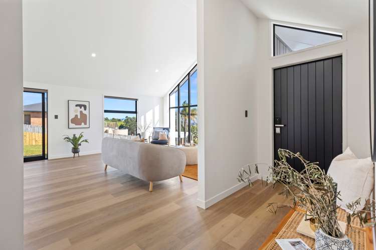 11 Holcombrooke Lane Welcome Bay_16