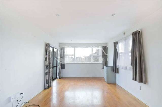 2 Tracey Terrace Te Atatu South_4