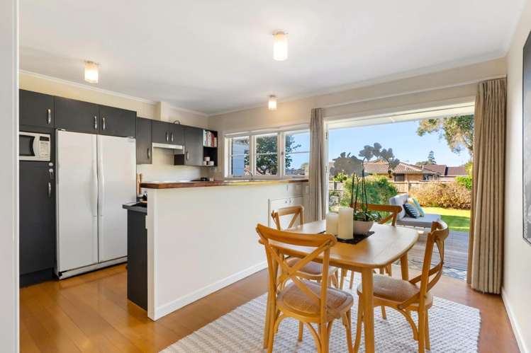 2/69A Symond street Onehunga_4