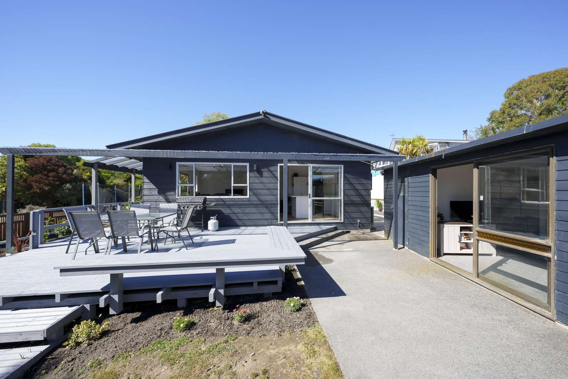 49 Queens Avenue Waikuku Beach_0