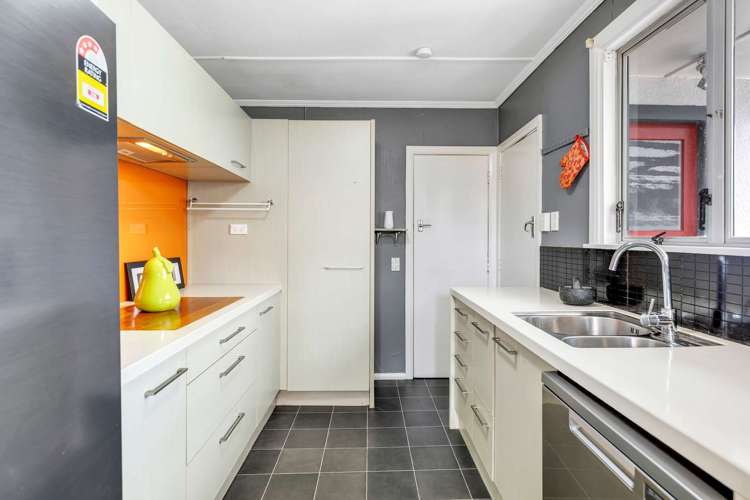23 Leeds Street Milson_7