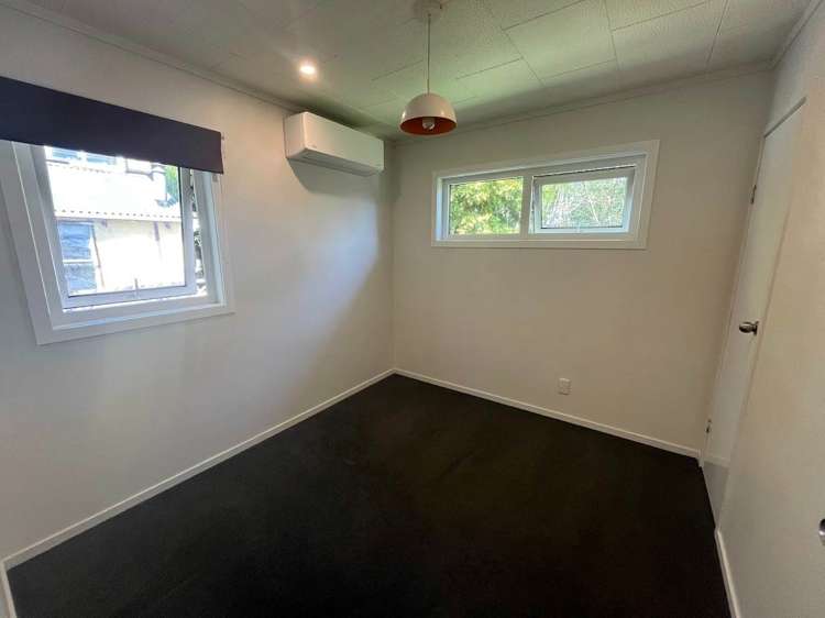 196 Glengarry Road Glen Eden_24