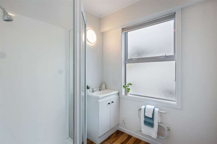 27 Caesars Place Churton Park_20