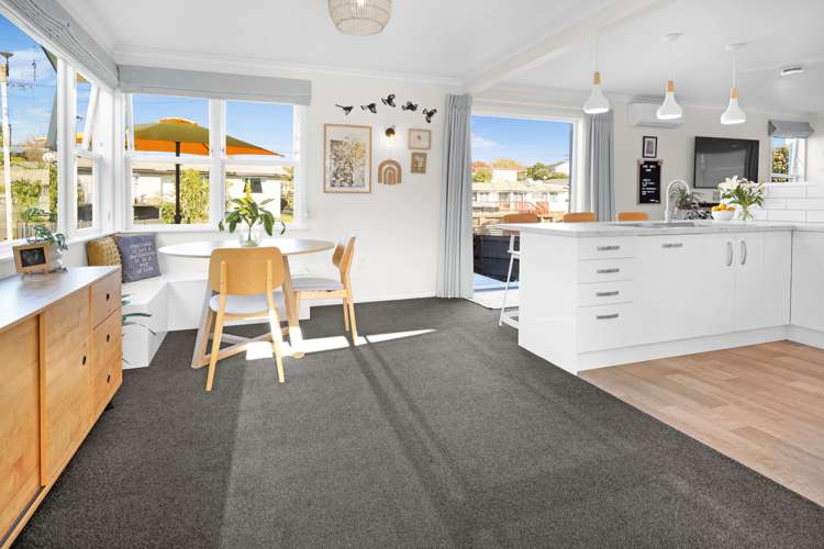 14 Manapouri Place Glenview_10