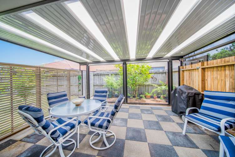 2 Roto View One Tree Point_7