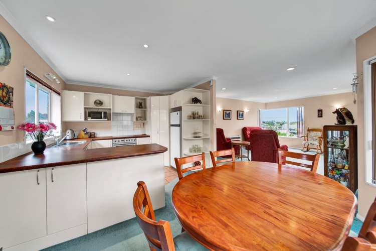 2/197 Mangorei Road Merrilands_6