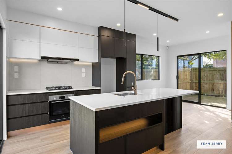 339C Bucklands Beach Road_4