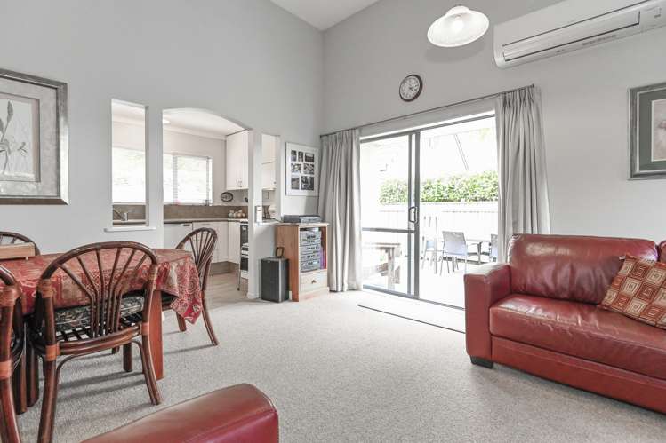 1/1004 Waipuna Street Mahora_4