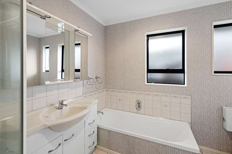 31 Vardon Crescent Shirley_11