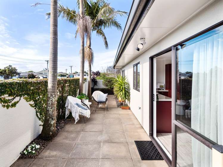 8a Heath Street Mount Maunganui_11