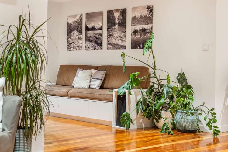 45 Langton Road Stanmore Bay_12