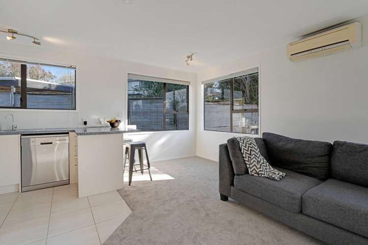 54 Mirrabooka Avenue Botany Downs_10