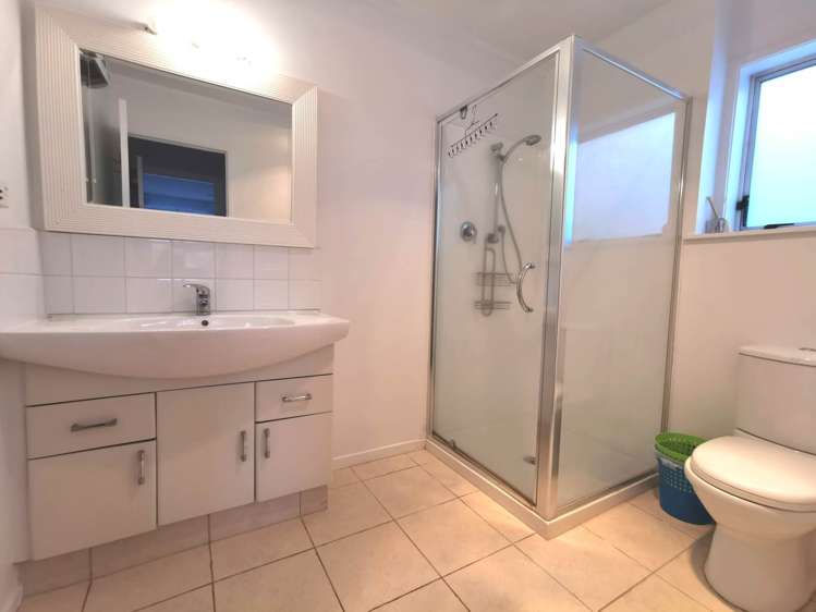 1/37 Richard Farrell Avenue Remuera_10