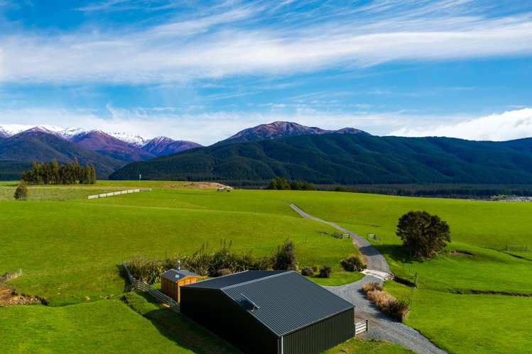 6121 State Highway 63 Wairau Valley_15