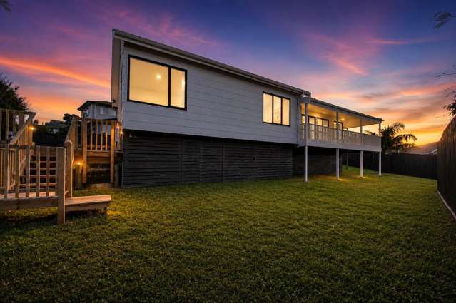 Freehold, Renovated & Sunny Home