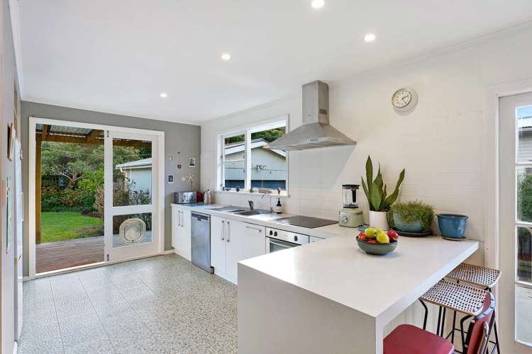 13 Glen Road Raumati South_5