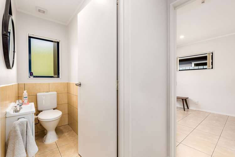 11 Peppertree Lane Woodridge_13