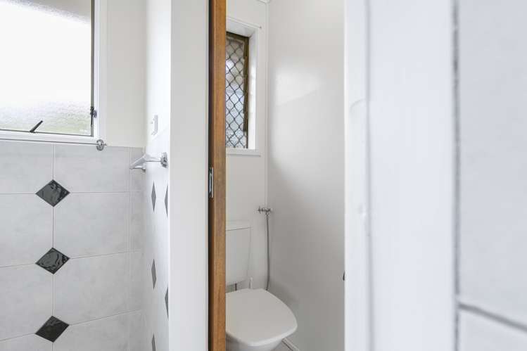 15a Akarana Avenue Mount Roskill_12