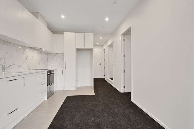 2203/1 Oakley Avenue 1823_4