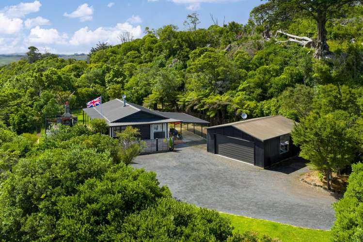 199 Te Hutewai Road Raglan_38