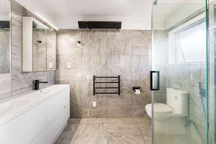 62 Rushgreen Avenue Pahurehure_16