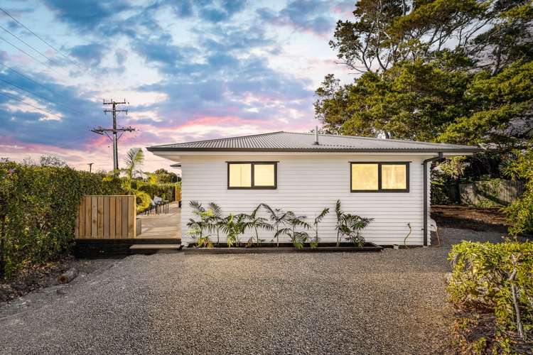 107 Te Atatu Road Te Atatu South_11