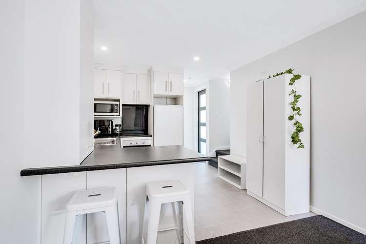 2/12 Beaumont Street_4