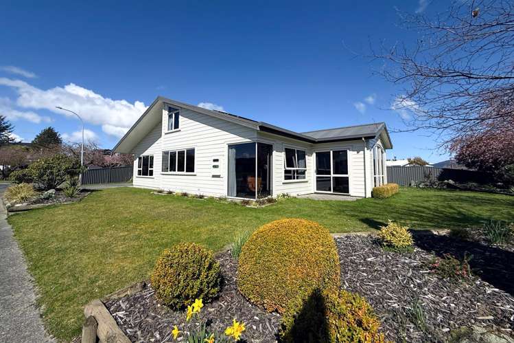 30 Govan Drive Te Anau_1