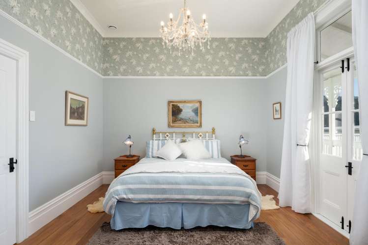 5 Taranaki Street Picton_11