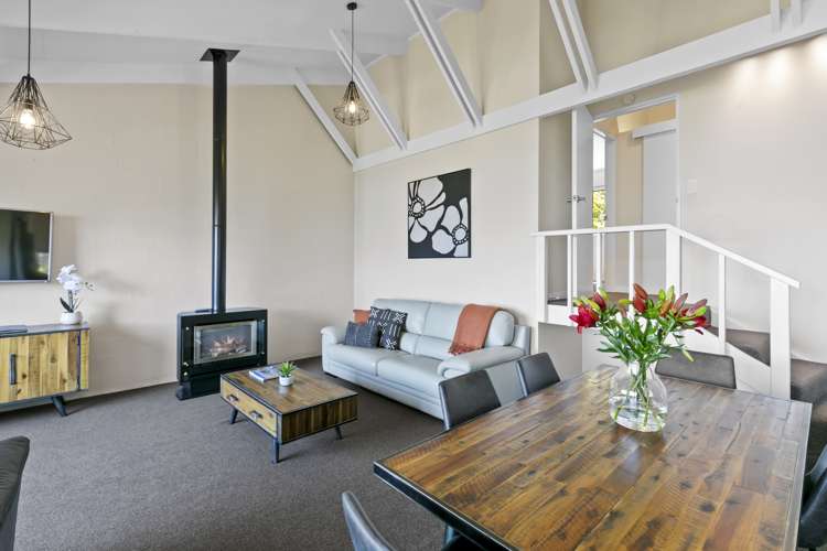 39b Greenstone Place Fernhill/Sunshine Bay_6