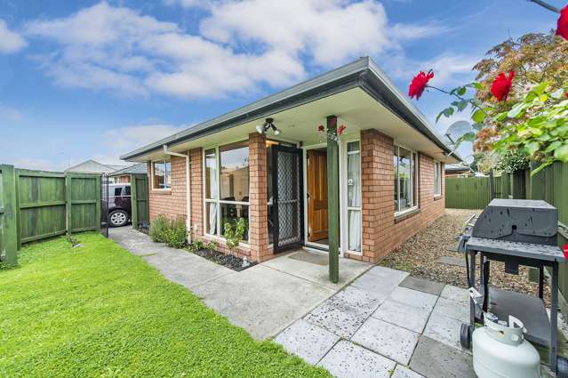 2/37 Wrights Road Addington_2